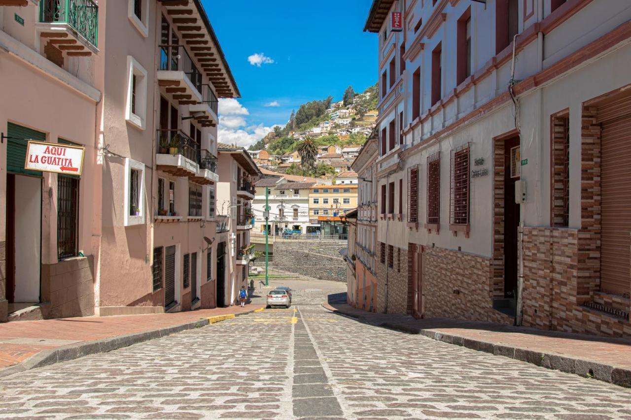 Hostal Carlos Luis Quito Esterno foto