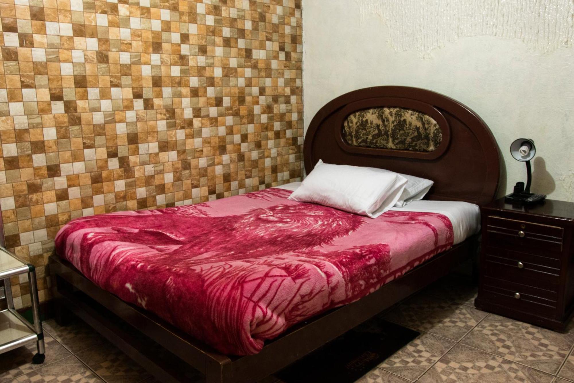 Hostal Carlos Luis Quito Esterno foto