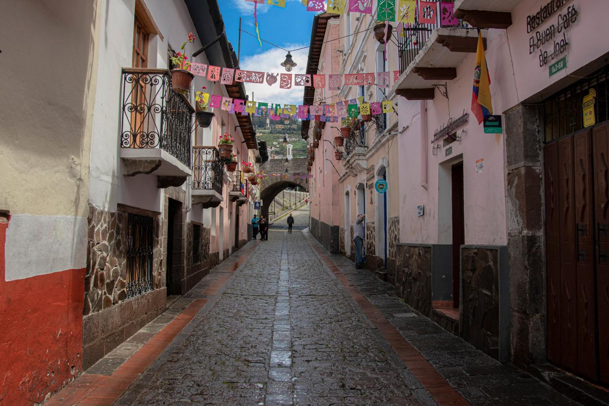 Hostal Carlos Luis Quito Esterno foto